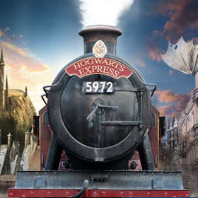 Wizarding World of Harry Potter Hogwarts Express
